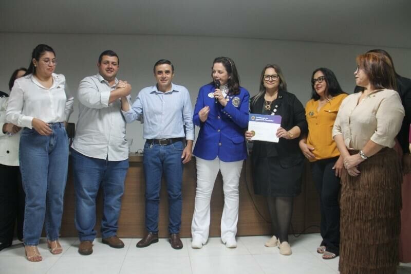 Imagem de compartilhamento para o artigo Costa Rica ganha novo Lions Clube com posse de 21 associados fundadores e promessa de atuação comunitária ativa da MS Todo dia